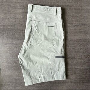Brand new, never worn Oakley men’s golf shorts